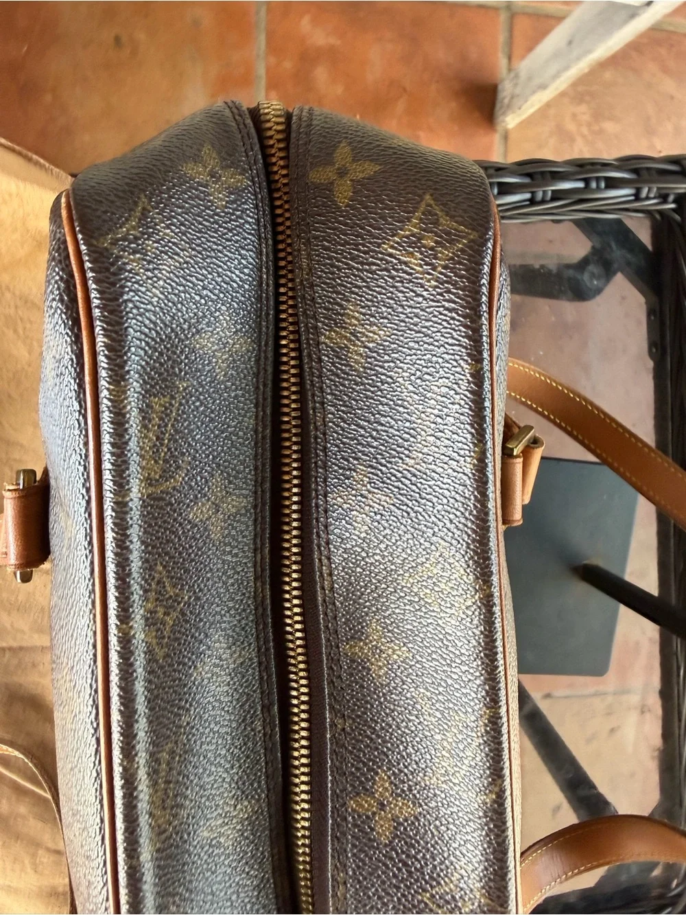 Louis Vuitton Monogram Canvas Brown & Tan Shoulder Bag - Picture 5 of 10